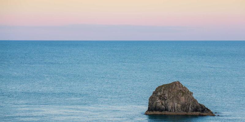 海南冬季避寒旅居全攻略：三亚旅游、租房成本与候鸟社区推荐