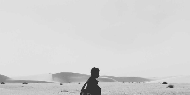 海口旅游与三亚旅游必看：海南特色民宿精选指南，疍家渔排、雨林树屋与地道美食全体验